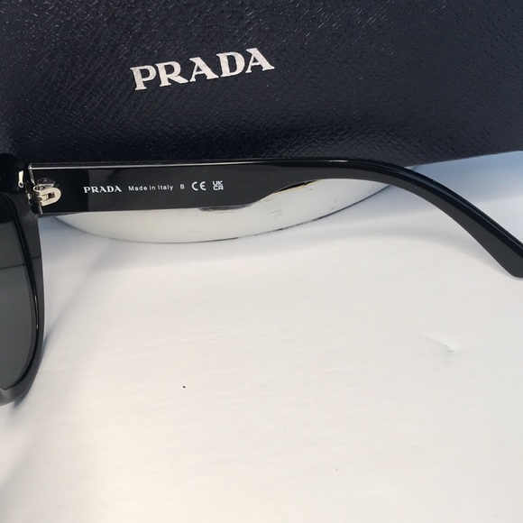 Authentic- 💯- New - PRADA PR 13YS Black Dark Grey Gradient Cat-Eye Sunglasses - Picture 11 of 17
